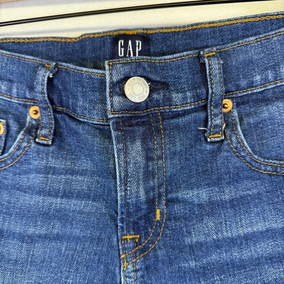 GAP Blue Jean Shorts with Distressed Hem Women's Size 26P 3" Short‎ - Picture 4 of 9